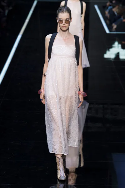 Look 49